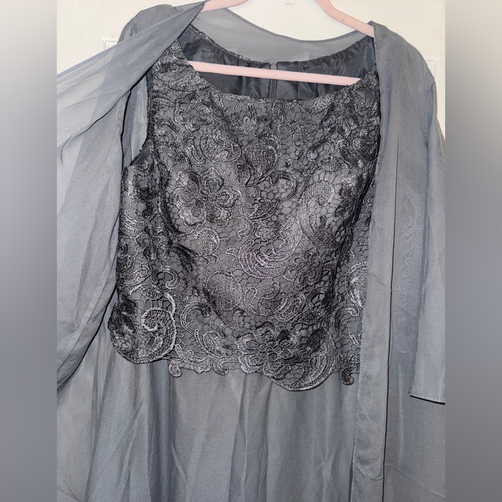 Elegant Dark Gray Lace Wedding Dress